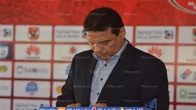 حسام البدري لمدافع الزمالك: خد بالك من 