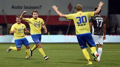 كامبور يحقق مفاجأة في كأس هولندا