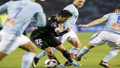 إيسكو تعليقا على الخروج من الكأس: لا يمكن أن نفرط في لقب الليجا