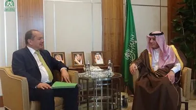 وزير الخارجية السعودى يلتقى السفير البريطانى بالمملكة 