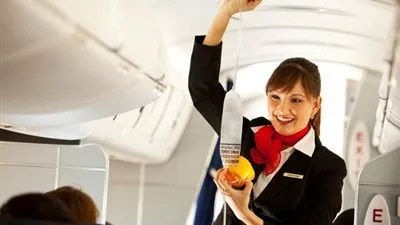 الحقيقة حول أقنعة الأوكسيجين على متن الطائرات !