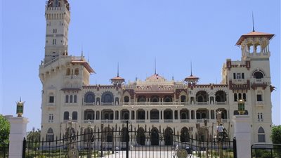 قصر المنتزه بناه الخديوي عباس حلمي الثاني وسكنه الرؤساء 