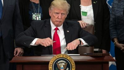 رويترز: ترامب سيأمر البنتاجون بإنشاء مناطق أمنة بسوريا خلال أيام