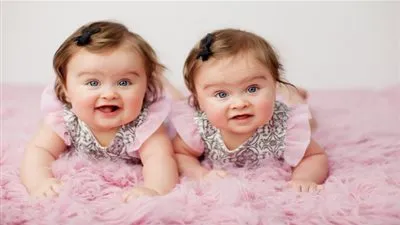 7 نصائح تساعدك في التعامل مع طفليك التوأم