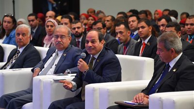 السيسي: الخدمة المقدمة للناس أمامها مقابل