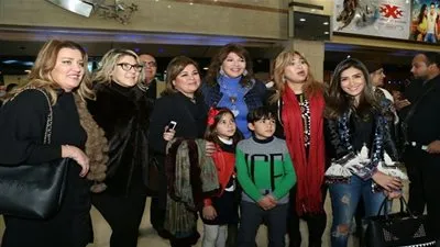 هالة صدقي ومي عمر وانجي وجدان يُشاهدن 