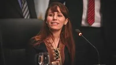 برلمانية عن مشاركة 