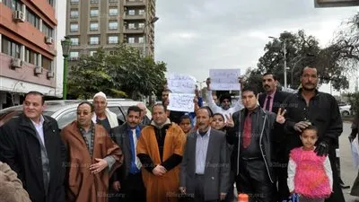 أهالى كفر شكر ينظمون وقفة تأييد لمحافظ القليوبية (صور) 