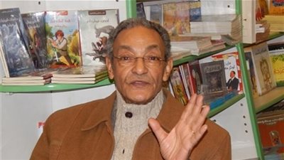 بهاء طاهر: الديموقراطية السبيل الوحيد للخروج من المتاهة الحالية