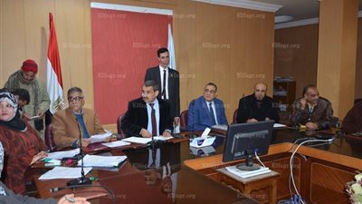 سكرتير عام كفر الشيخ يتلقى 20 شكوى للمواطنين.. أبرزها إعانات مالية وعلاج على نفقة الدولة (صور)