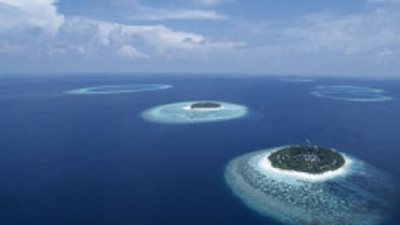 إيران تعتزم إجراء مناورات بحرية واسعة في المحيط الهندي منتصف الشهر القادم