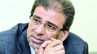 نقل خالد يوسف إلي نيابة النزهة وبدء التحقيق خلال دقائق