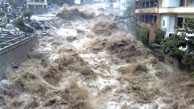 تايلاند تصدر تحذيرا من حمى الضنك مع انحسار مياه الفيضانات