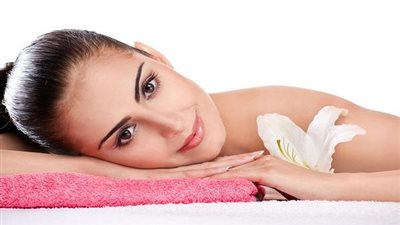 وصفات منزلية تُخَلِّصِك من مشكلة ظهور الشعر في الوجه