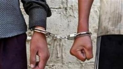 القبض على عاطلان أثناء ترددهما على منطقة للاتجار بالهيروين في شبرا الخيمة 