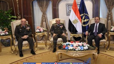 وزير الداخلية يستقبل القائد العام للقوات المسلحة وزير الدفاع 