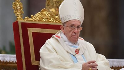 بابا الفاتيكان يدين الهجوم المسلح على أحد المساجد في كندا