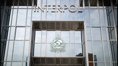 حقيقة ضبط الإنتربول لمعاون الرئيس اليمني السابق 