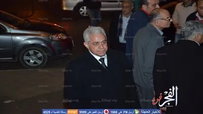 وصول حمدين صباحي عزاء الشاعر سيد حجاب (صور)