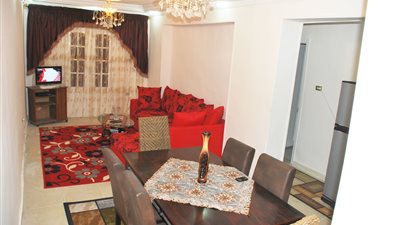 زوجة أمين شرطة تسرق شقة عروسين أثناء حفل زفافهما في الإسكندرية