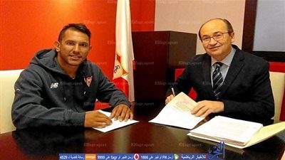 إشبيلية يضم لاعب وسط روساريو الأرجنتيني