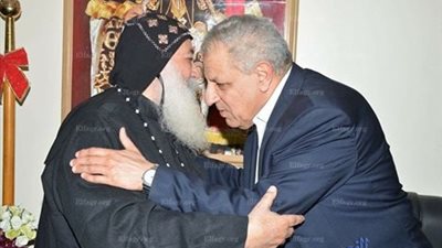 محلب وأحمد جمال يزوران مطرانية أسوان (صور)