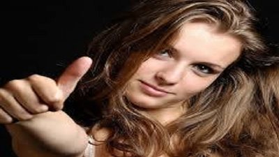 4 خطوات تحولك من فتاة خجولة إلي فتاة قائدة.. تعرفي عليها!