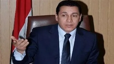 محافظ الشرقية السابق: 