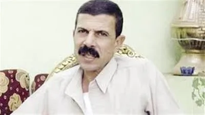 نقيب الزبالين يطالب بمقابلة السيسي شخصيا