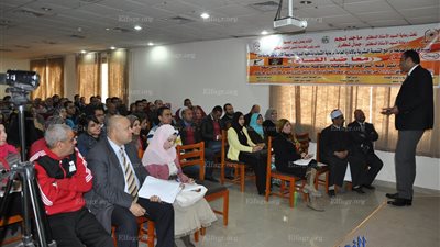 رئيس جامعة حلوان يشارك في فعاليات الدورة التدريبية 