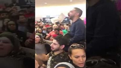 بالفيديو.. مظاهرة أمريكية ضد ترامب بروح مصرية