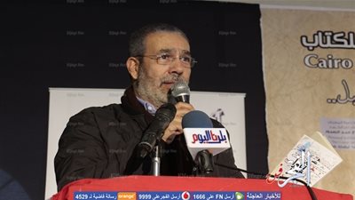 تعرف على القصيدة التي أهداها مدحت العدل لشقيقه الراحل سامي العدل (فيديو)