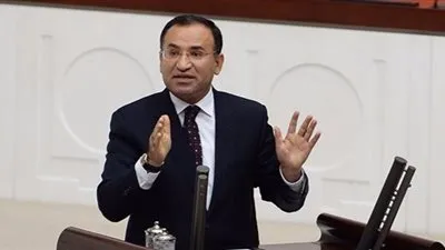 وزير العدل التركي: 30 صحافياً في الحبس الاحتياطي