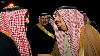 أمير الكويت وملك البحرين يغادران الرياض بعد حضورهما مهرجان 