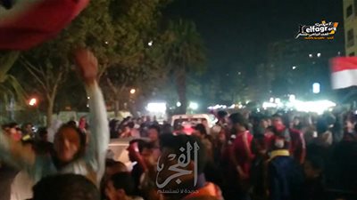 الجماهير تحتفل بتأهل مصر لنهائي بطولة إفريقيا في المعادي (فيديو)