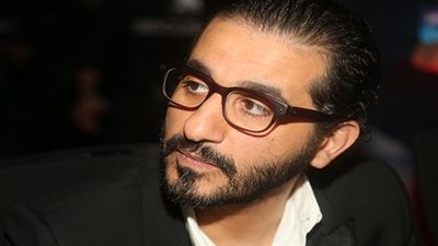 أحمد حلمي: ربنا يحضرلك الخير دايما ياحضري فرحت التسعين مليون