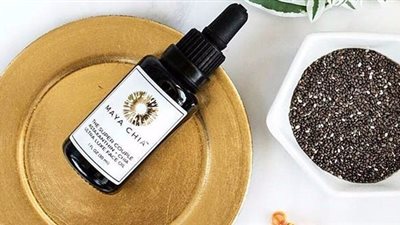 زيت بذور الشيا يمنح البشرة ملمسًا حريريًا