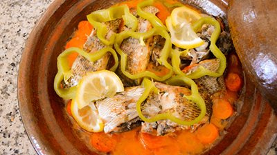 طريقة عمل طاجن السمك مع الخضار