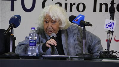 نوال السعداوي: يجب على المرأة ألا تكون عالة على زوجها أو والدها