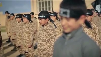 داعش يقطع أيادي أطفال رفضوا إعدام رجال في الموصل