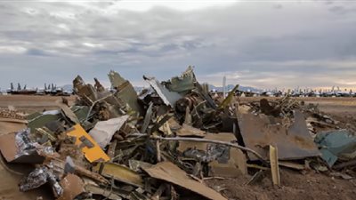 شاهد.. اكبر مقبرة طائرات في العالم (فيديو)