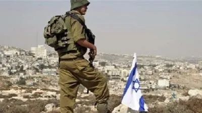 شرطة الاحتلال تفكك حواجز مقامة على مدخل كنيس في عمونا الاستيطانية