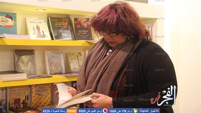 إيناس عبدالدايم تتفقد جناح دار الأوبرا المصرية بمعرض الكتاب (صور)