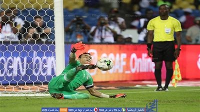 مصطفى يونس يكشف موقف رئيس الأهلي من عودة عصام الحضري