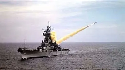 سفن أمريكية تقصف مواقع لتنظيم القاعدة في اليمن