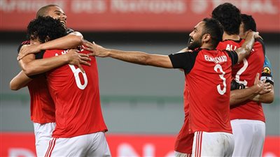 عاجل.. نقل نجم الفراعنة إلى المستشفي بالجابون