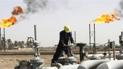 ارتفاع أسعار النفط في آسيا بفضل تراجع سعر الدولار