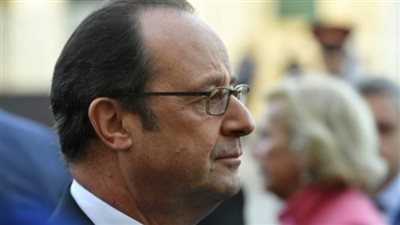 هولاند يعتبر ضغوط ترامب على الاتحاد الأوروبي غير مقبولة