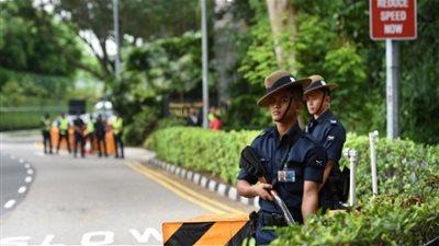 سنغافورة تحكم بضرب دبلوماسي عربي بالعصا لهذا السبب!!