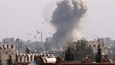 غارات عنيفة على مواقع للحوثيين في المخا والحديدة وميدي